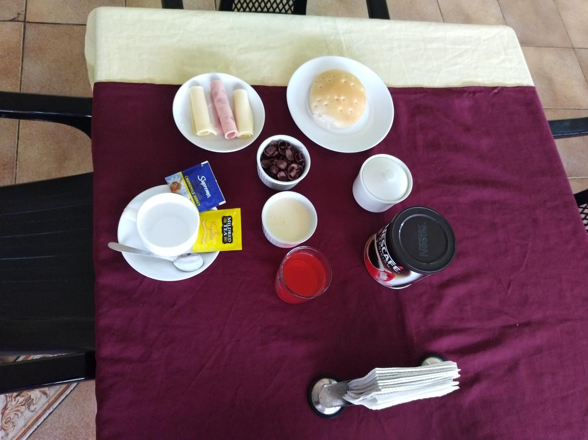 Hostal Rozal Spa Hospicio 이키케 외부 사진